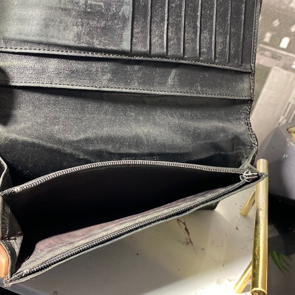 Authentic Chanel CC Patent Leather Wallet - Picture 15 of 17